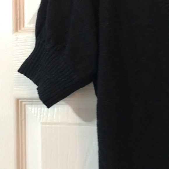 Aritzia Blouse - Picture 3 of 6